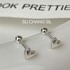 Серьги-гвоздики "Сердечко" из стерлингового серебра S925 для девочек - Нишевый дизайн с полированными пирсингами-гвоздиками в форме персикового сердца