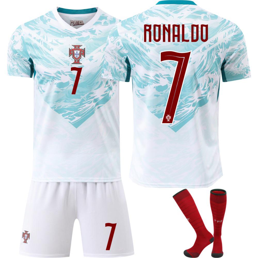 Выездная форма сборной Португалии на Чемпионат мира 2026: Джерси CR7 и Бруну Фернандеша для детей