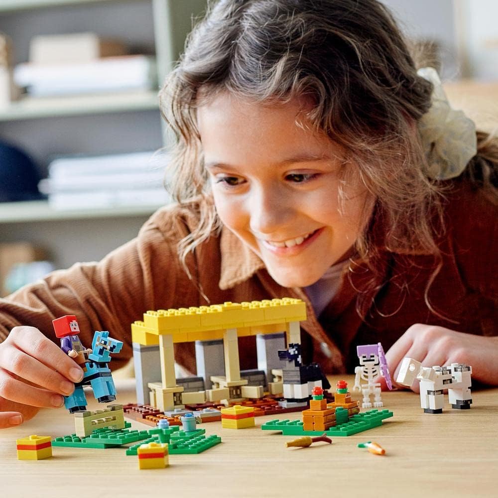 LEGO Minecraft Horse Stable 21171 Building Blocks Toy for Kids Ages 8 and Up