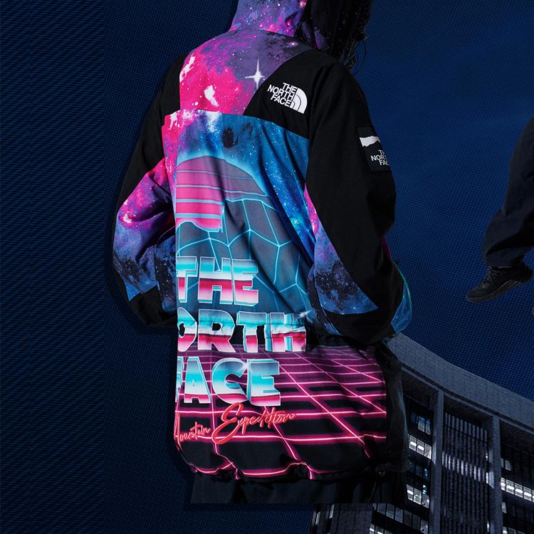 THE NORTH FACE X Invincible Printed Mountain Light Jacket NF0A7QVR-YE1