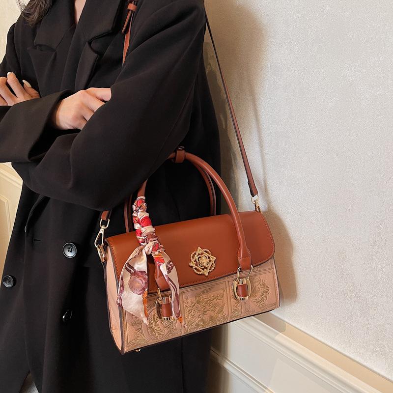 Большая вместительная женская сумка с вышивкой в китайском стиле, новая китайская свадебная банкетная сумка, повседневная сумка из искусственной кожи с магнитной пряжкой