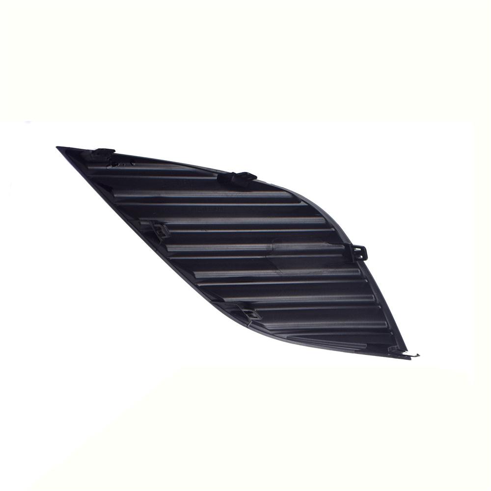 Black Right Passenger Front Bumper Fog Light Cover For Toyota Camry SE XSE 18-20