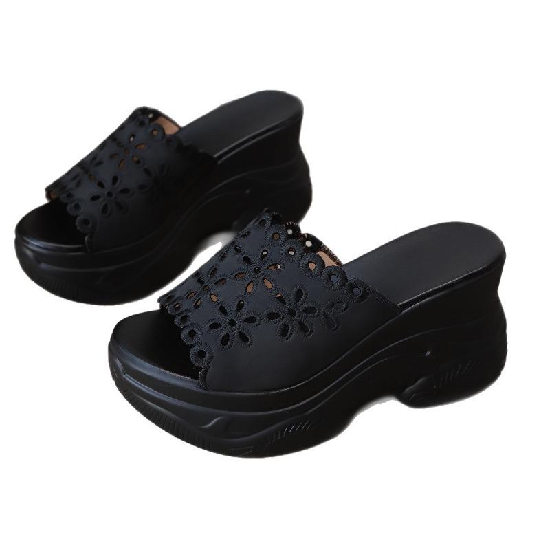 Шлепанцы на танкетке с вырезами Женские Летние 2025 Новые Платформа Размер Блинчики Открытый носок Сандалии