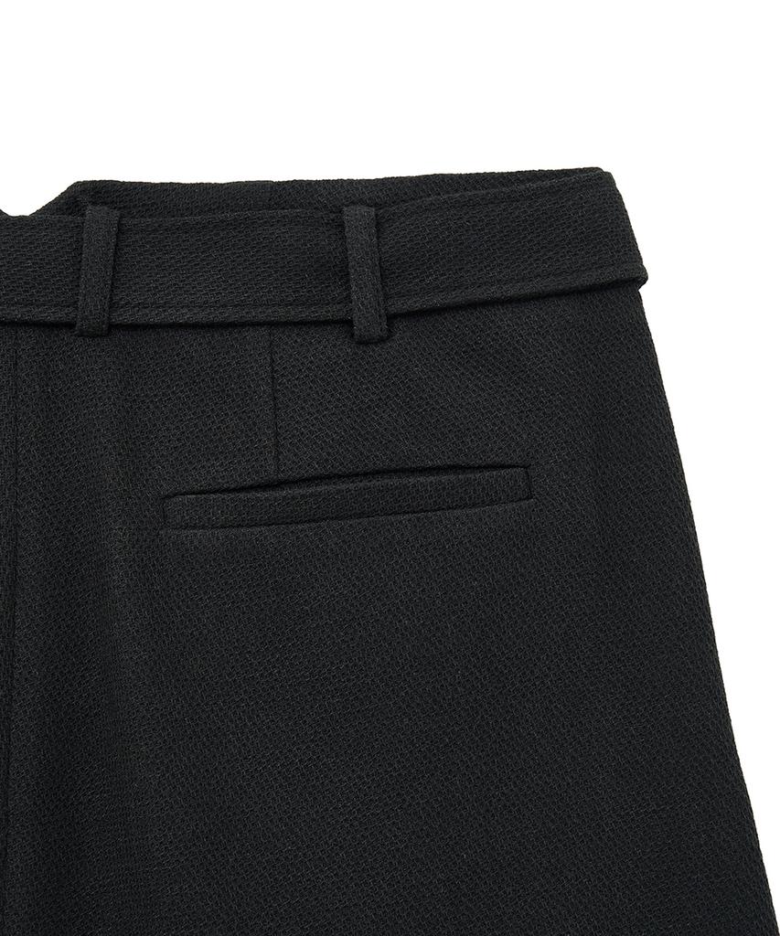 NOIRER Belted Six-Pocket Half Pants (Black)