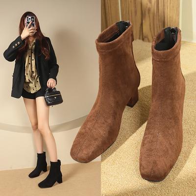 Ретро замшевые туфли на высоком каблуке с квадратным носком, тонкие короткие ботильоны, женская обувь весна и осень 2025, новые корейские маленькие ботильоны, ботинки Мартин