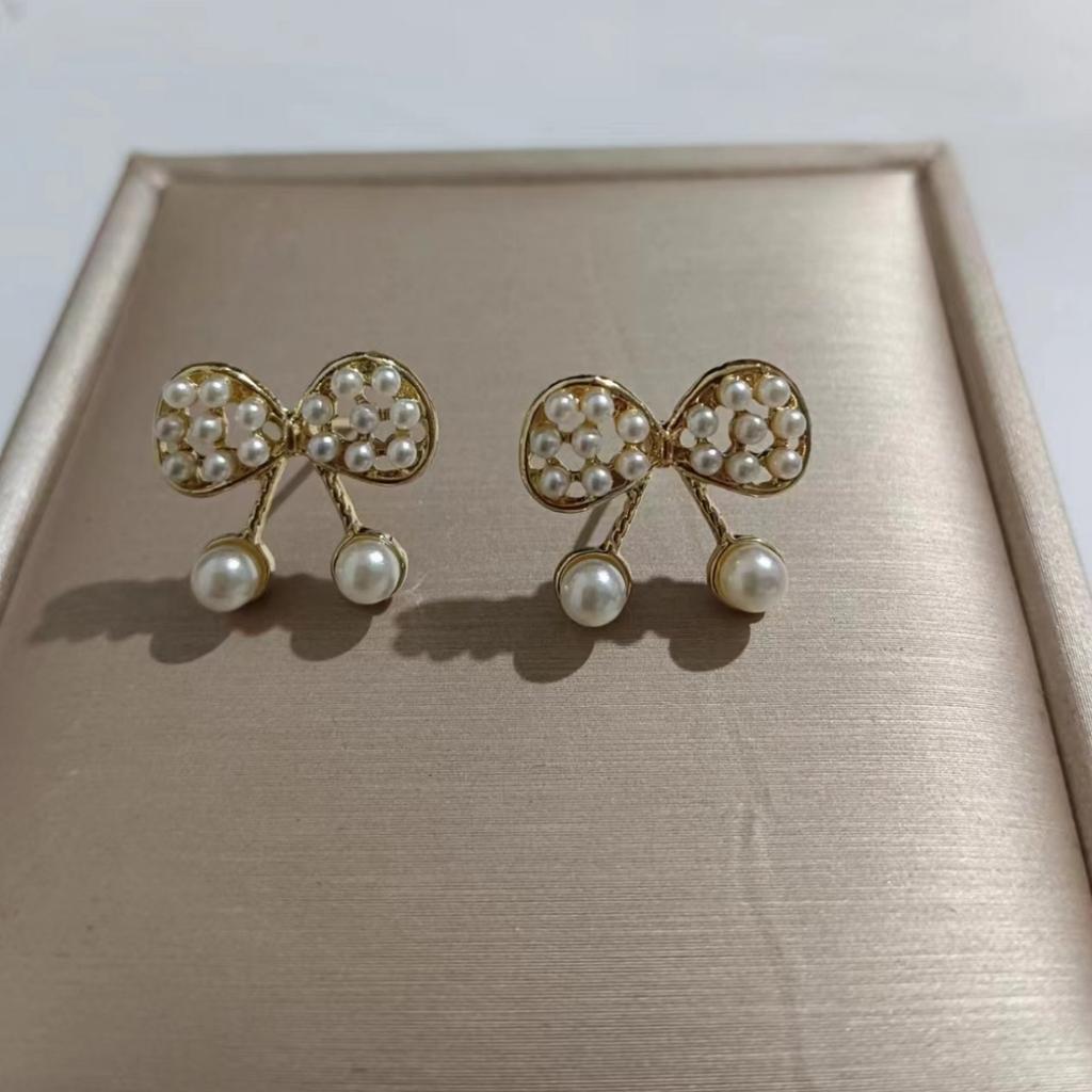 Серьги-гвоздики из серебра 925 пробы с жемчугом и бантом, корейская версия, летние простые маленькие серьги, женские серьги