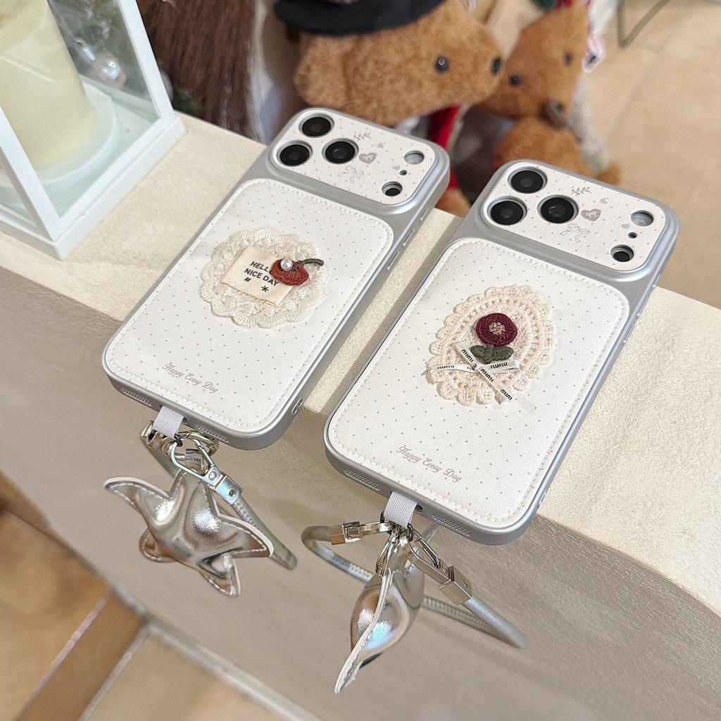 Белый кожаный чехол-кейс для IPhone 17 16 15 14 13 Pro Max Plus с красным цветком и кружевным бантом, с ремешком на запястье