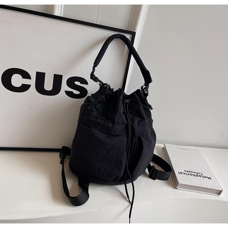 Waterproof Lightweight Cross-Shoulder Crossbody Bag Fashion Casual Large Capacity Drawstring Bucket Bag Simple Casual WOMEN'S Bag