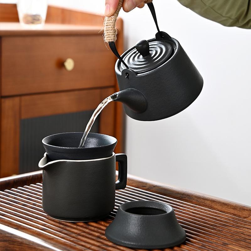 Чайный сервиз Кунг-фу из черной керамики в японском стиле, бытовой керамический чайник, маленький набор чайных чашек, подарочная коробка