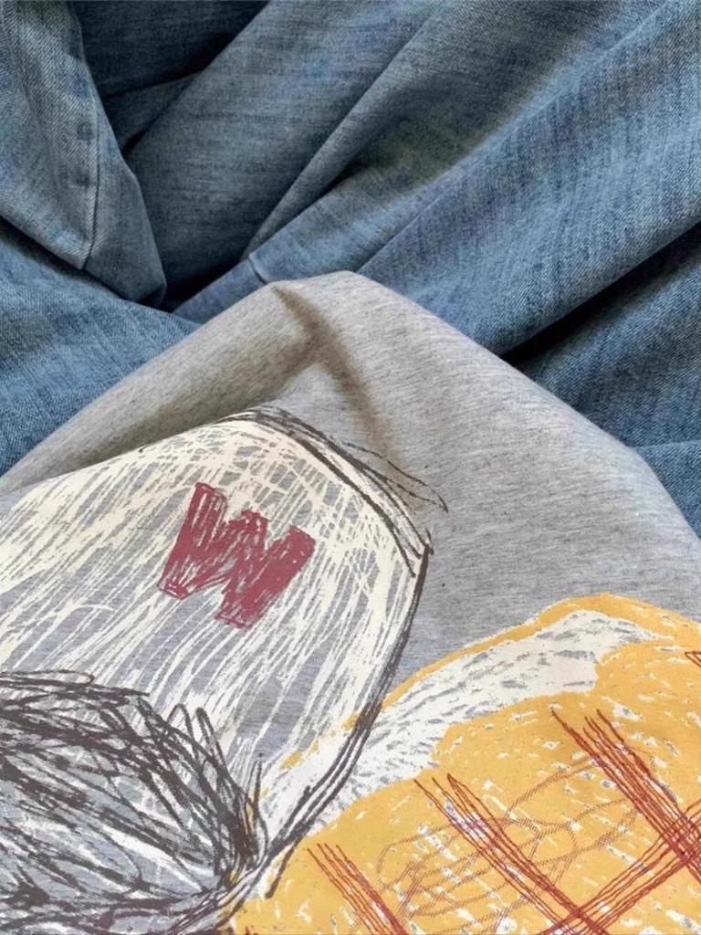 100% Чистый Хлопок Серый Женская Европейская Летняя Футболка с Коротким Рукавом - Трендовый Американский Нишевый Дизайн