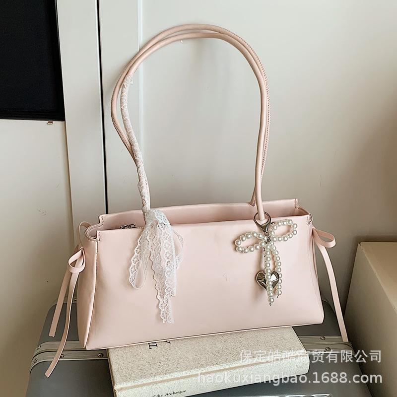 Корейская милая сумка подмышку для девочки 2025 новая модная сумка-подушка с бантом премиальная текстура универсальная сумка через плечо