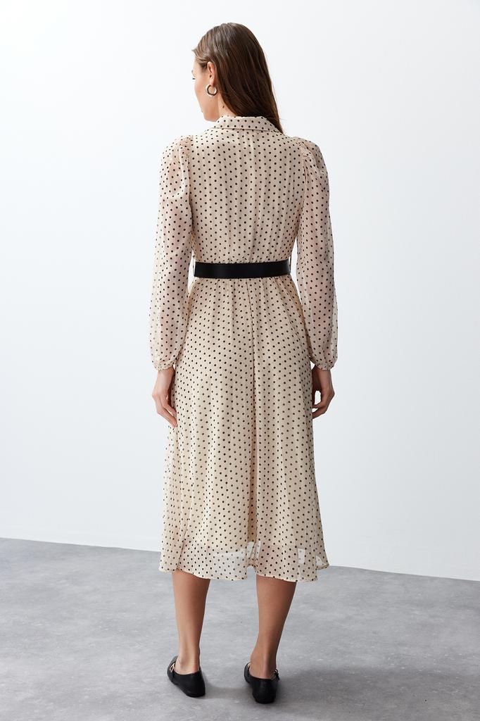 Женское модное дневное и ночное макси-платье с объемными рукавами и черным поясом в горошек на шифоновой подкладке макси-тканое платье