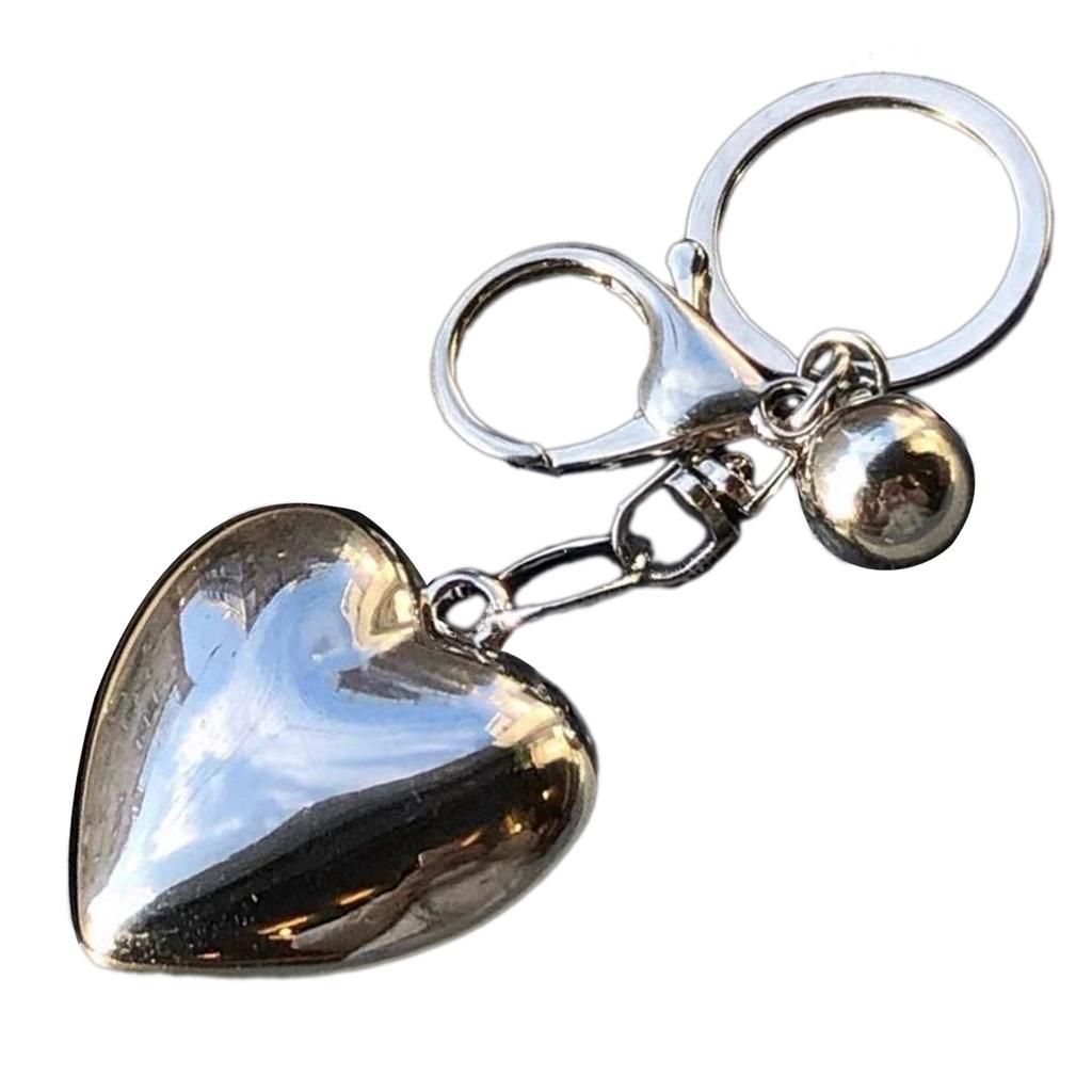 Exquisite Heart Keychain Big Hearts Bag Pendant Alloy Material Keyrings Perfect for Car Keys Bag Backpack Decoration