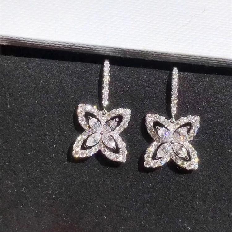 Four-Leaf Clover With Diamonds, Fringed Earrings, Tide Stud Earrings, Womanly Temperament, Ear Jewelry