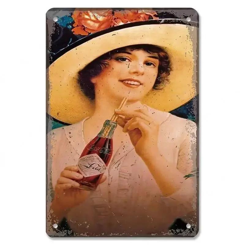 Жестяные знаки Винтажный постер с безалкогольными напитками Cola Металлические девушки пьют бутылки Cola Металлическая пластина Настенная декорация для бара, паба, клуба, ресторана