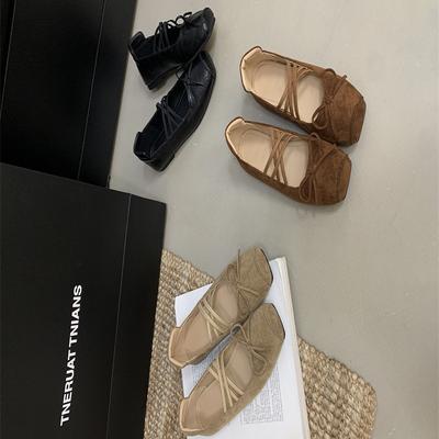 Французские балетки с квадратным носком, маленькие кожаные туфли, новинка 2025 года, с бантом, с открытым верхом, в стиле ретро, на толстом каблуке, туфли Мэри Джейн женские