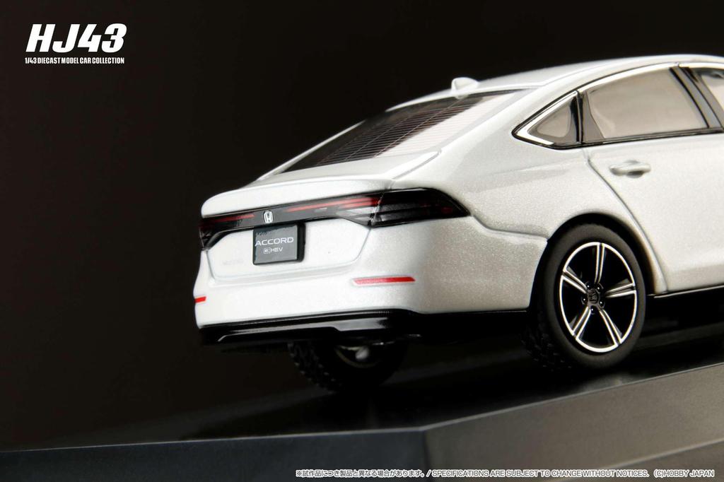 HJ43 Honda Accord Platinum White Pearl Finished Product 1/43