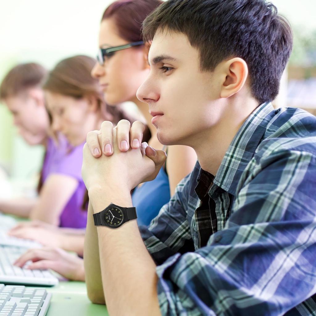 Silicone Watch Cute Simple Analog Sports Watch Rubber Strap Stylish Fashion Accessory Birthday Anniversary Day Christmas Present Waterproof -