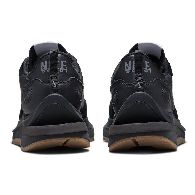 Nike X Sacai VaporWaffle 'Black Gum' DD1875-001