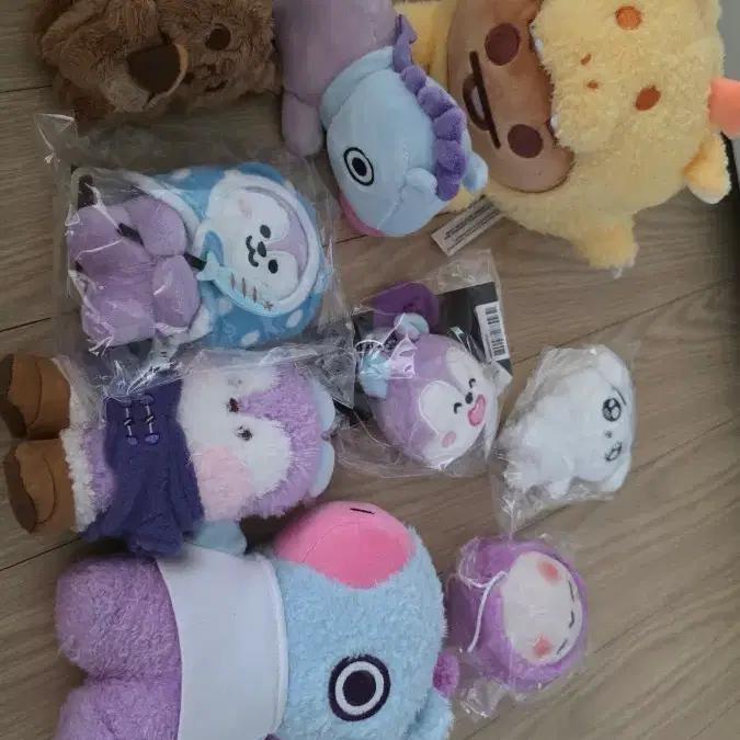 BT21 Network Shu Doll set including Key, Kooktugi, Yamyami, etc.