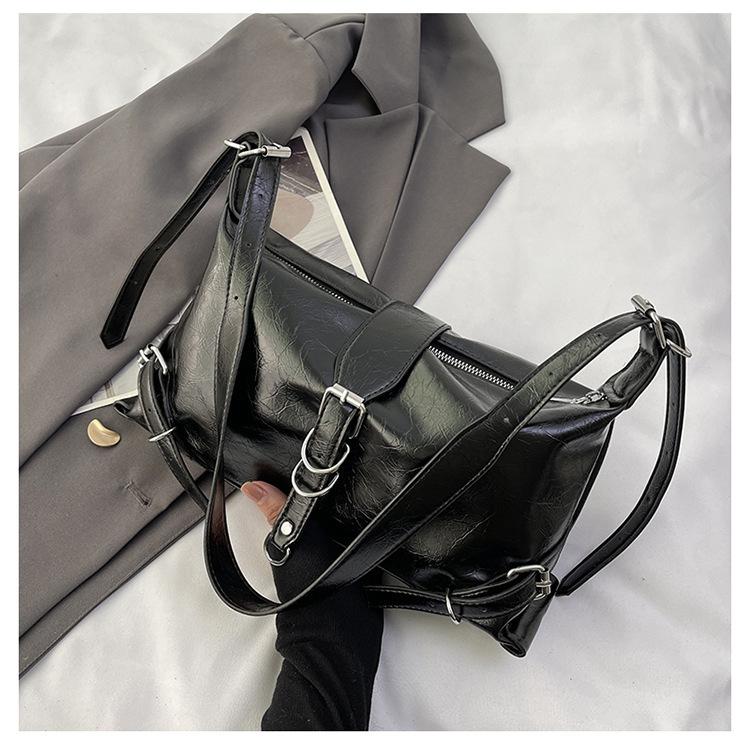 Женская однотонная сумка-багет с магнитной пряжкой и кросс-боди для отдыха из искусственной кожи с наклонным плечевым ремнем и регулируемым ремешком