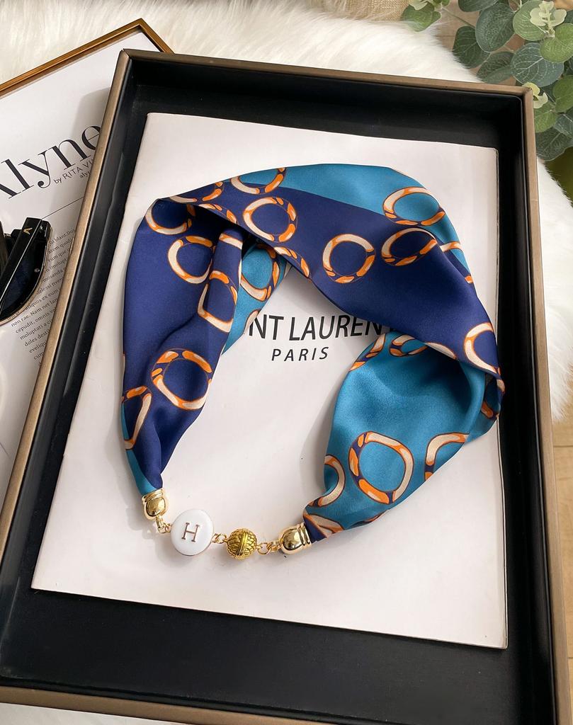 Semi-H Magnetic Buckle Silk Scarf Spring and Summer Fashion Versatile Women's Pearl Necklace Shirt Wear Decorative Small Silk Scarf