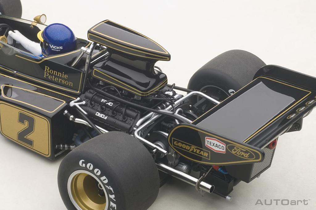 AUTOart Lotus 72E 1973 Ronnie Peterson Driver 1/18 #2 (with Figure)