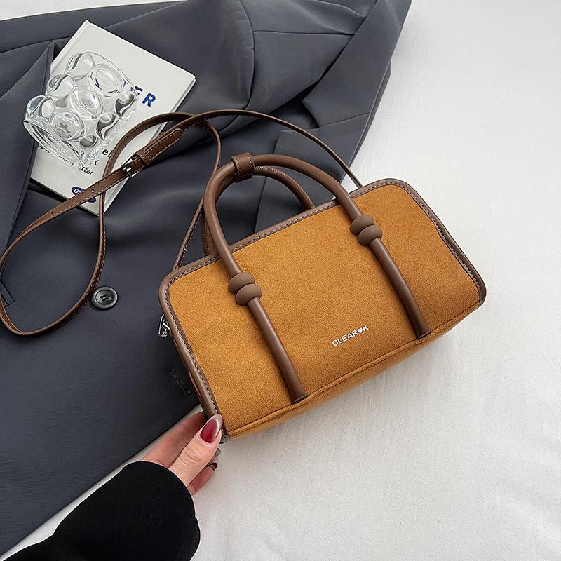 Замшевая сумка женская осенне-зимняя универсальная новая сумка через плечо, сумка-мессенджер, повседневная портативная дорожная сумка-подушка