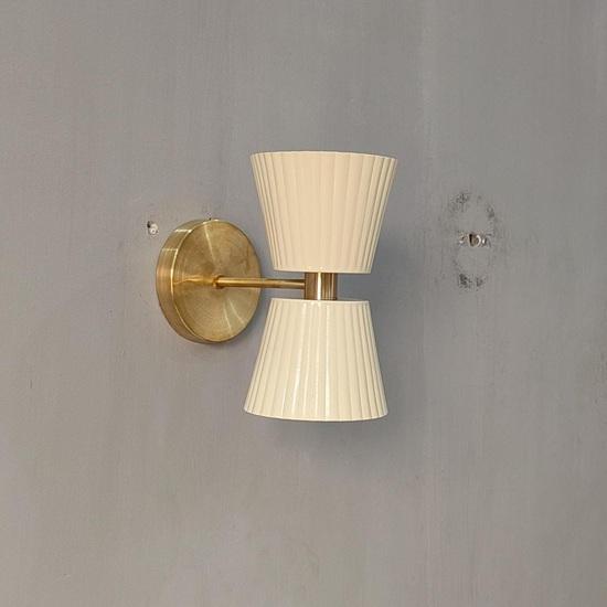 Pair Of 1950s Brass Diabolo Wall Sconce Mid-Century Italian Stilnovo wall fixture