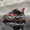 Мужская обувь Весна и Осень 2024 Новая Дышащая Спортивная и Повседневная Обувь Тренд Универсальная Толстая Подошва Увеличивающая Рост Кроссовки для Папы