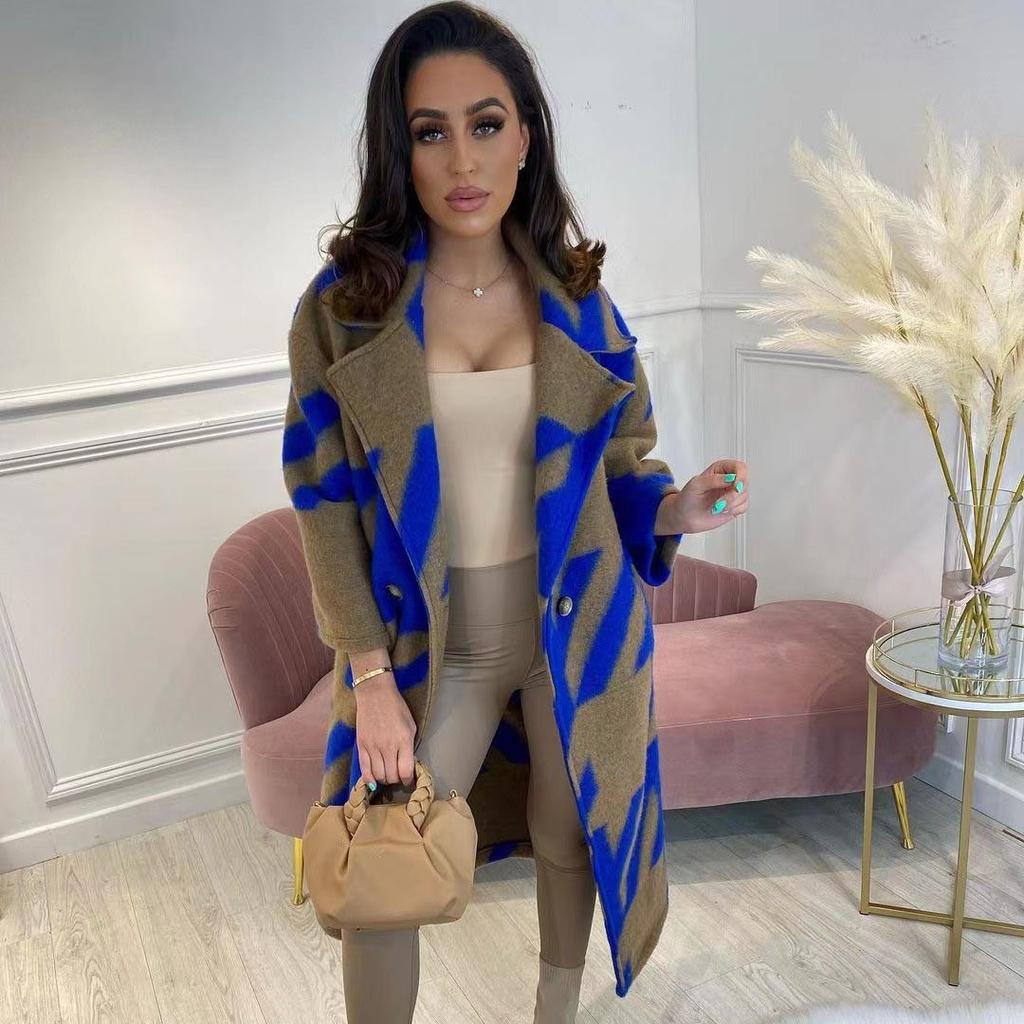 Коллекция женских удлиненных пальто в клетку, «гусиная лапка» и с графическим принтом