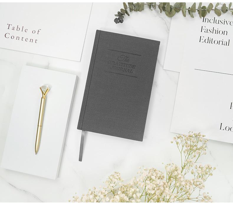 A5 Cross-Border Gratitude Journal: 5-Minute Cloth-Covered Notebook