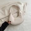 Niche Design Small Bag Women's Bag New Fashionable Solid Color Autumn and Winter One-shoulder Armpit Bag High-value Crescent Bag