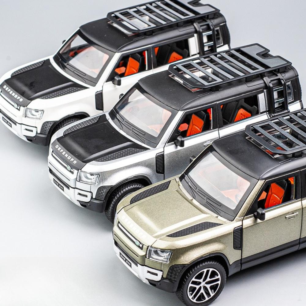 1:Масштабная модель спортивного автомобиля Land Rover Defender LX600, игрушка, со звуком и светом, с механизмом оттяжки, металлические модели, игрушки, рождественские подарки для ребенка