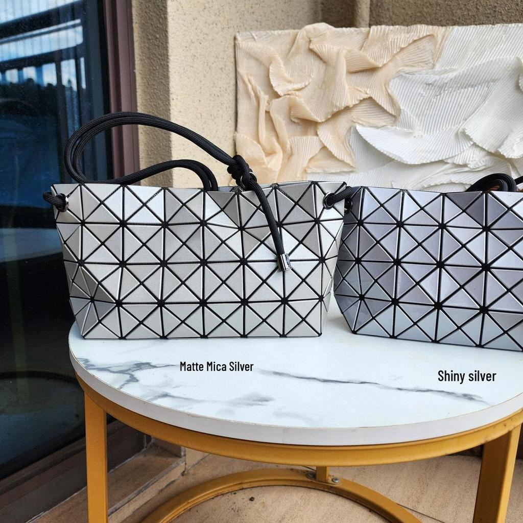 Japan Style Geometric Argyle Tofu Shoulder Crossbody Bag - Women's Fashion Drawstring Bucket Handbag