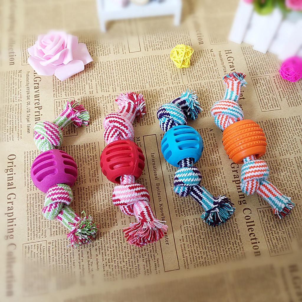 Прочная веревочная игрушка для собак с устойчивым к жеванию мячом для интерактивной игры и поддержания здоровья зубов. Подходит для мелких и средних питомцев.