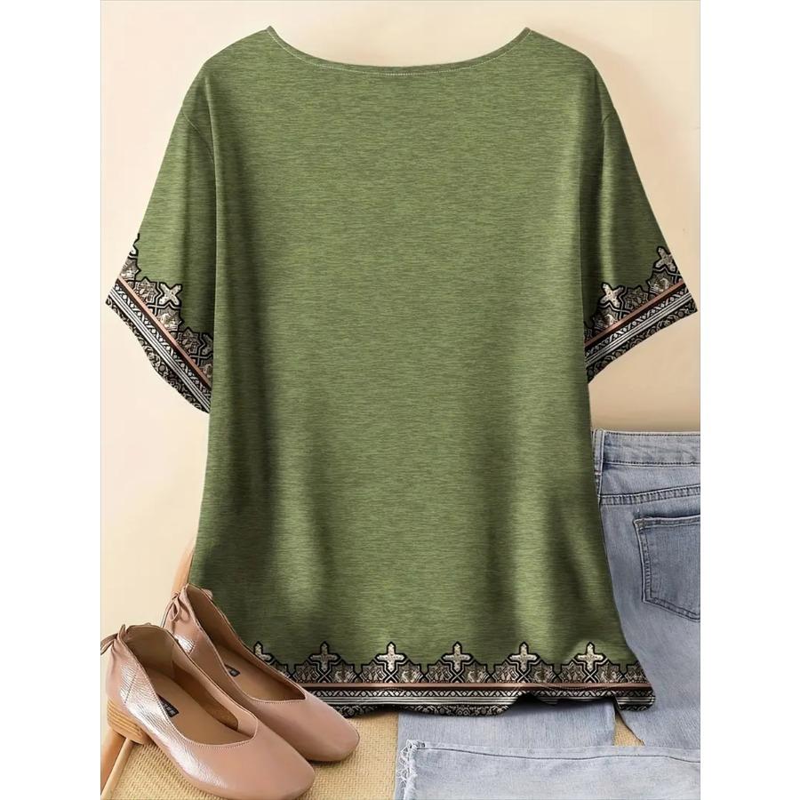 Plus Size Floral Print T-Shirt - Relaxed Fit, Vibrant Pattern, Short Sleeve, Women, Spring and Summer Outings, Womens Plus Size Clothing