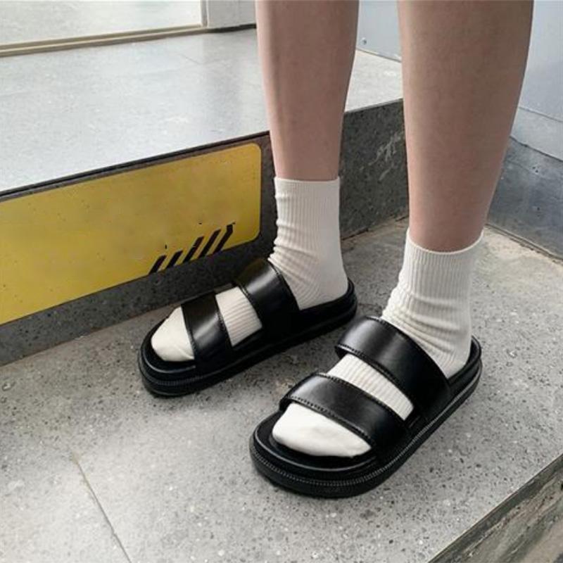 Сандалии и тапочки на толстой подошве. Женские летние пляжные туфли в стиле Харадзюку Ins Tide Net Red. Модная одежда в ретро-стиле Гонконга.