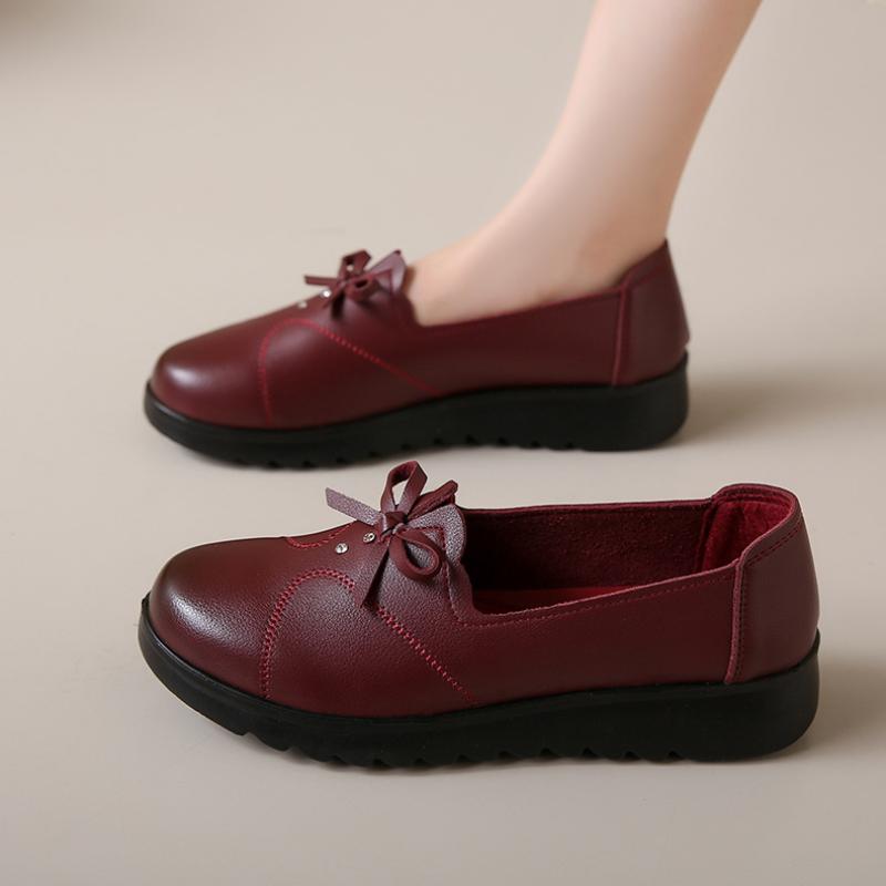 Модные мокасины с бантом, роскошные дизайнерские дышащие кожаные туфли без застежек, повседневная обувь на танкетке, легкая обувь 2024 года для прогулок на открытом воздухе, обувь для мам