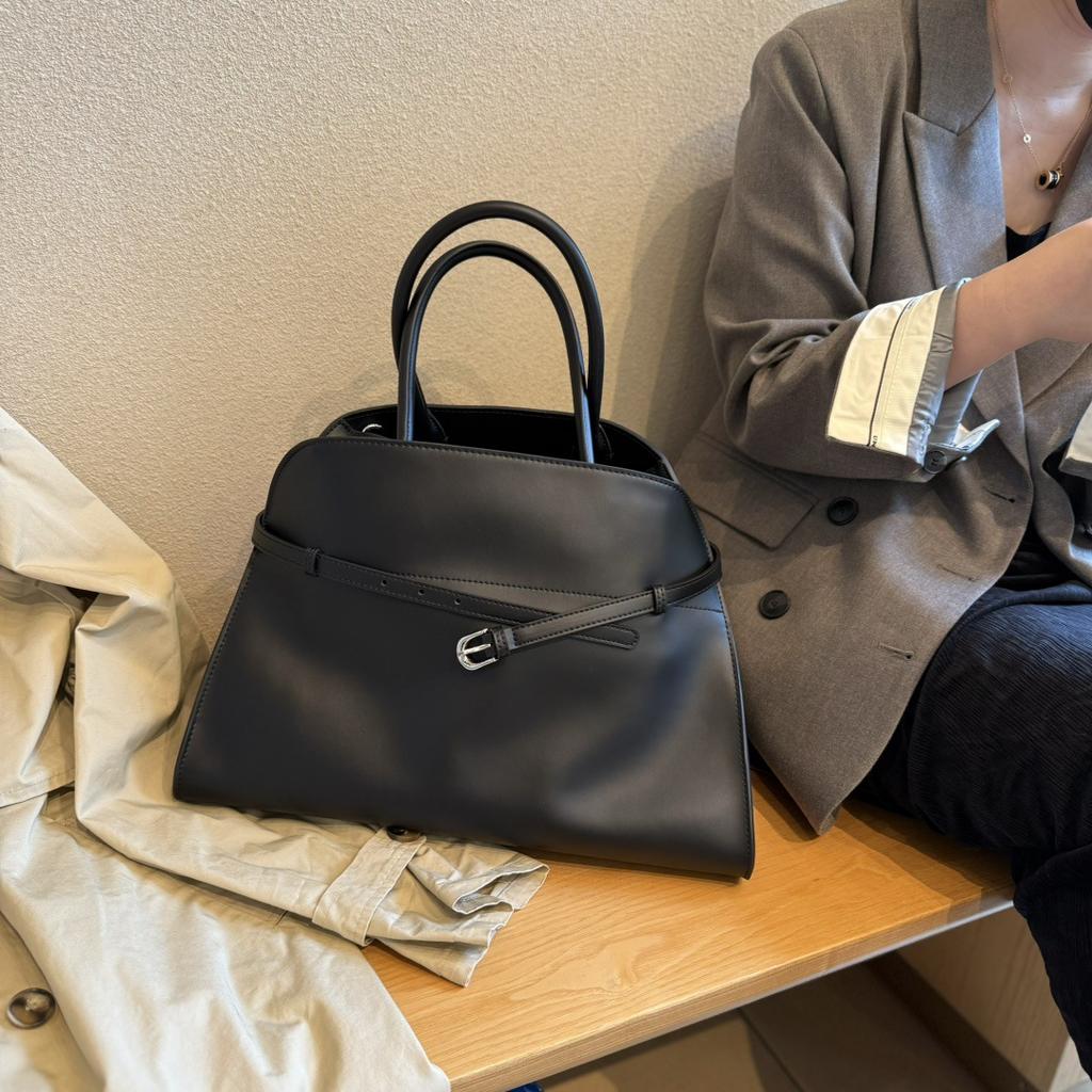 Leather Tote Bag, Large-capacity Commuter Single-shoulder Bag, Urban Simplicity, Business Relaxation Style, White-collar Hand-held Official Document