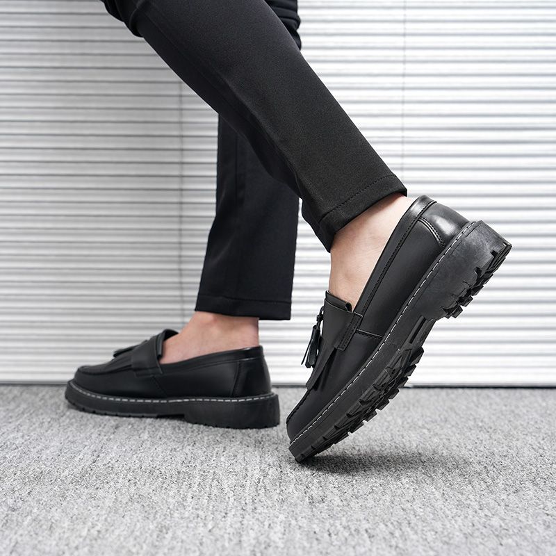 Рабочие Легкие Слипоны Мужские Повседневные Туфли с Кисточками Классические Оригинальные Размер 45 Элегантные Социальные Коровья кожа Ретро Мужские Кожаные Туфли