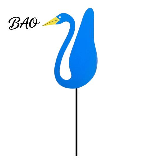 Outdoor Garden Centerpiece Flamingos Yard Decorations, Plastic Flamingo Lawn Statue with Metal Stakes, Weather Swaying Decoration Resistant Ornaments