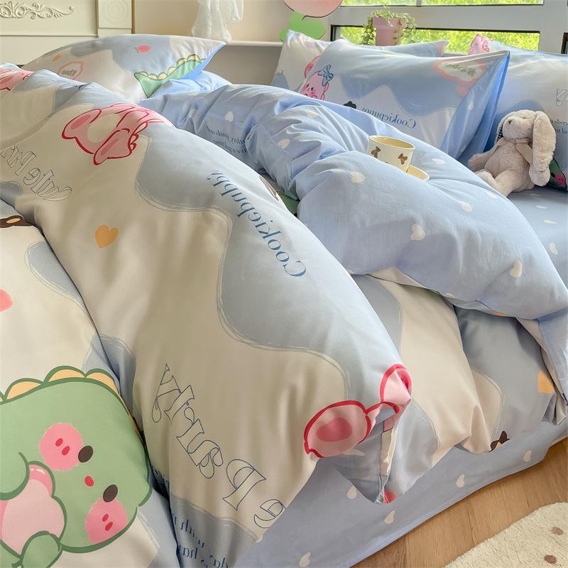 Комплект из четырех предметов из чистого хлопка с небольшим свежим цветочным рисунком, простыня для общежития, комплект из трех предметов постельного белья