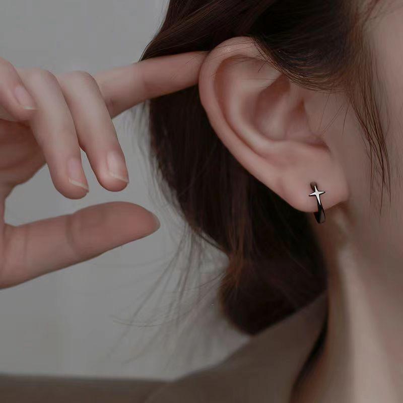 Элегантные серьги-капли с камнем кошачий глаз — универсальные, легкие, роскошные, изысканного дизайна.