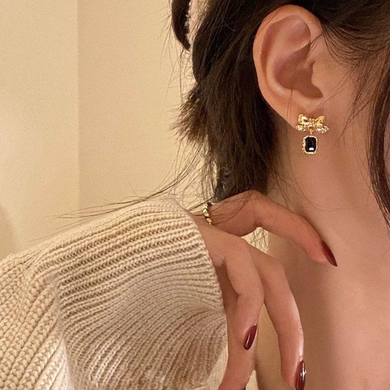 Темпераментные серьги с цирконом и кристаллами-бабочкой, легкие, роскошные и продвинутые модные универсальные серьги