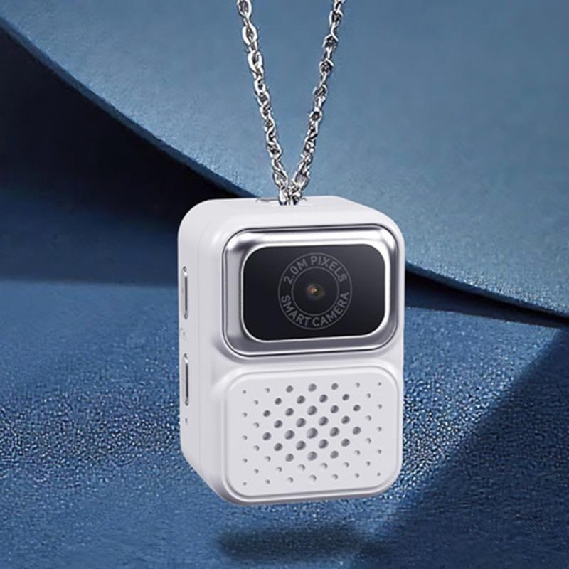 Thumb Necklace Camera 32GB Memory Card Compactly Wearable Keychain Camera For Photos Videos And Trendy Outfits Decors