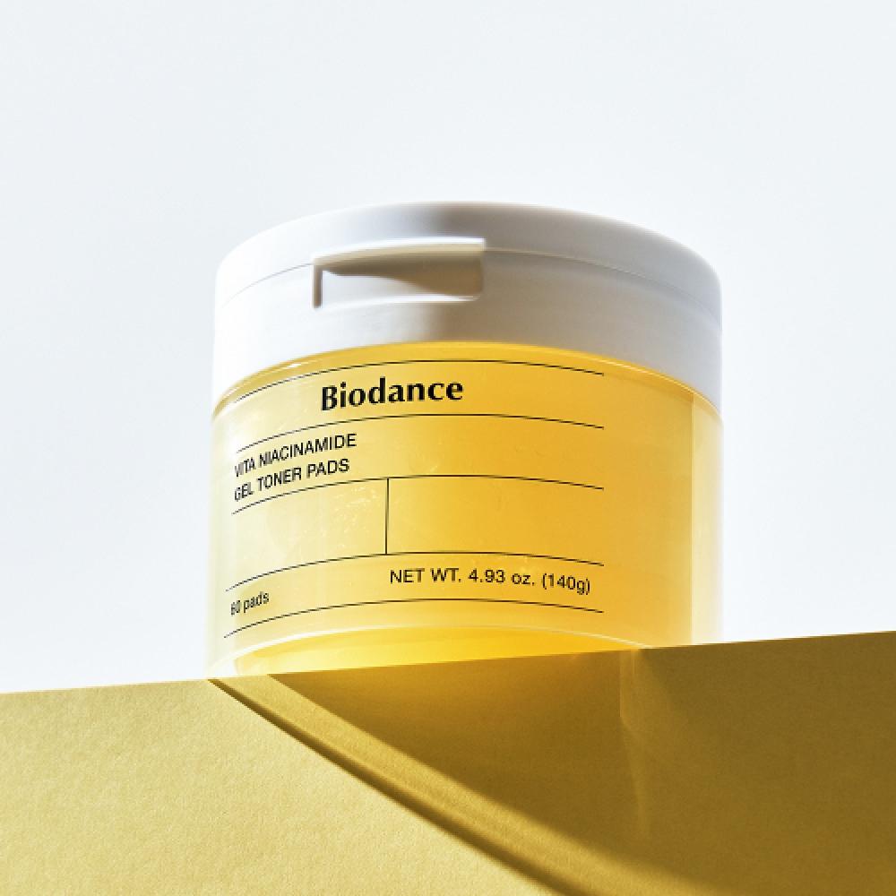 Biodance Модель гелевых тонер-пэдов Vita Niacinamide
