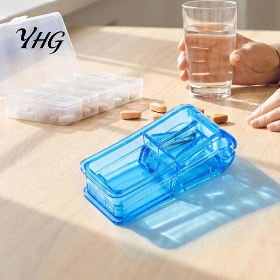 Reusable Medicine Cutter for Tablets Portable Pill And Splitter, Built-in Stainless Steel Blade Compact Dispenser, Convenient Business Trips