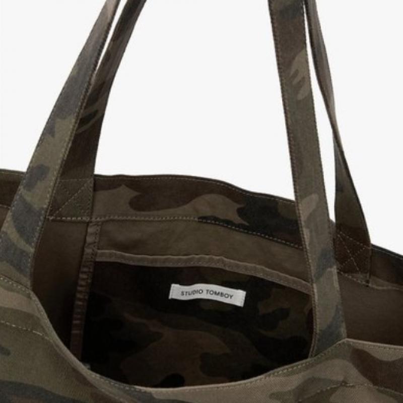 Studio Tomboy Camouflage Pattern Graphic Shoulder Bag 9176270982ct