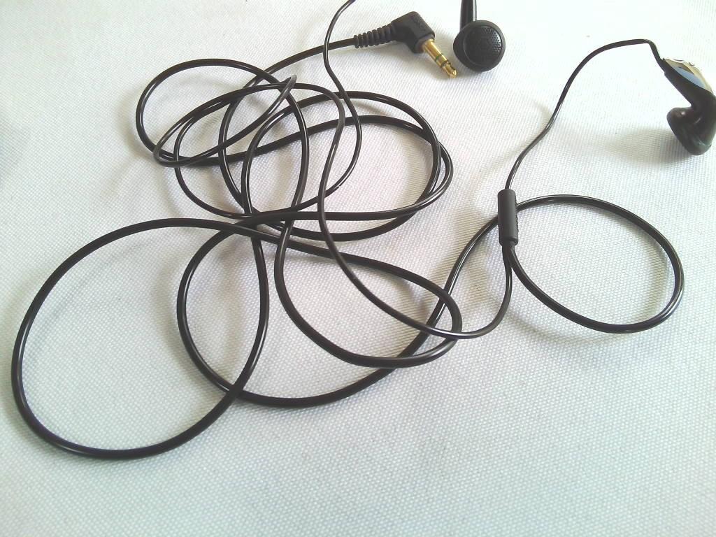 Sony Стерео наушники MDR-E837 Рабочее состояние